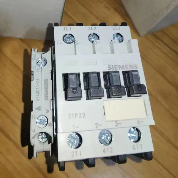 3TH系列 西门子交直流接触器3TH42 44-1XF4 DC110V