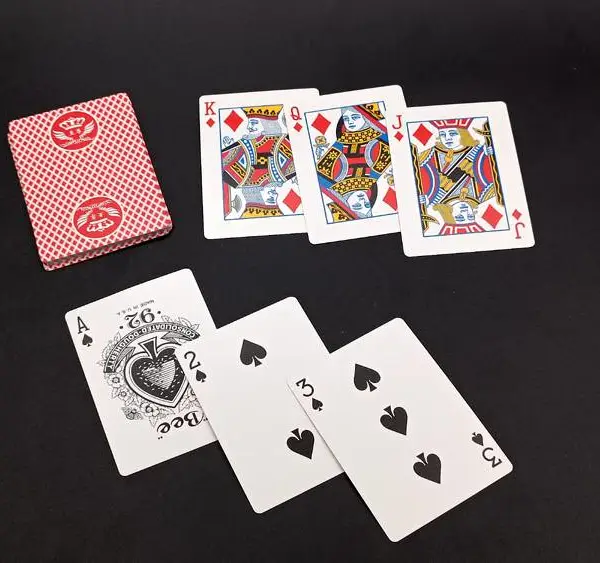 淮安掼蛋扑克牌定制、江苏掼蛋扑克牌印刷厂家，广州印刷厂家，掼蛋广告牌定做