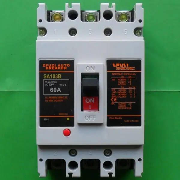 ����һ��ʮ�������ձ���Ʒ��ʿ�ܿ�ʽ��·��BW250EAGC-3P175 200A
