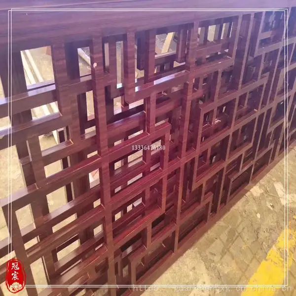 冠宸金属木纹彩色装饰板广泛运用于装饰行业酒店装修和电梯装潢等