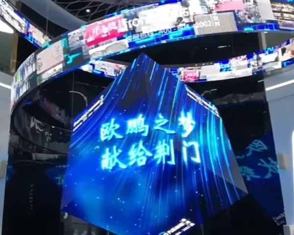 深圳魔方屏答疑解惑 服务至上 深圳大众联合科技供应