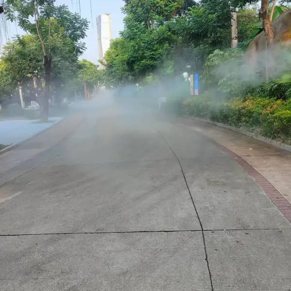 天棚降温喷淋系统 冷雾降温设备 商业街户外降温安装