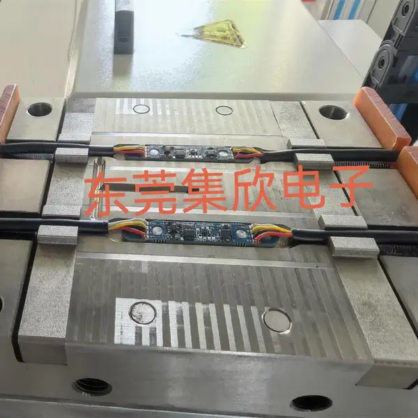 湿度感应器线路板包胶注塑