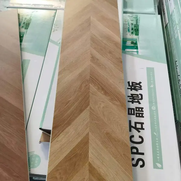 免回填地暖电采暖用SPC微晶石地板升温快无异味零醛添加厂家现货