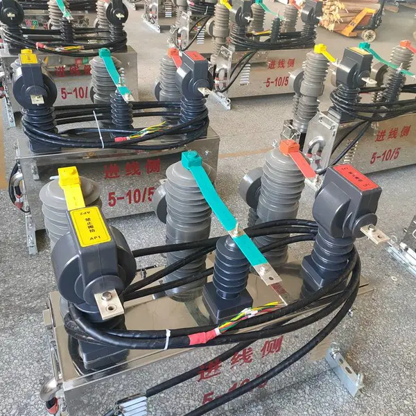 һ�ٵ�����ӦJZW32-12F/630-20Ԥ���Ѽ���������뿪�� 10KV��ѹ��ն�·��