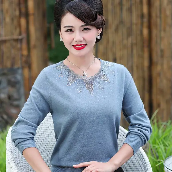 阿里白菜价休闲女毛衣老郭出口缅甸服装批发秋冬圆领男士针织衫
