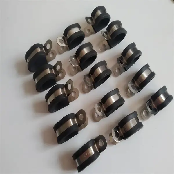 供应湘潭机电设备用套胶条P型管卡包胶电缆紧固夹Φ21.2R型不锈钢连胶条卡箍
