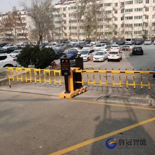 武强县小区门口专用智能遥控道闸车牌识别电动伸缩门自动升降杆