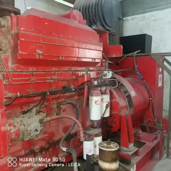 出售二手进口康明斯450kw发电机组