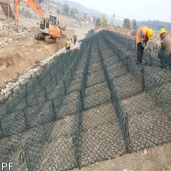 机械编织六角铁丝网 河道护坡普锌石笼网卷 防汛防洪高锌格宾网