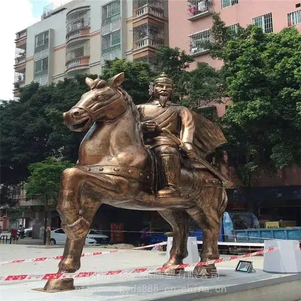 广场公园大门古代将军士兵塑像玻璃钢护卫人像雕塑