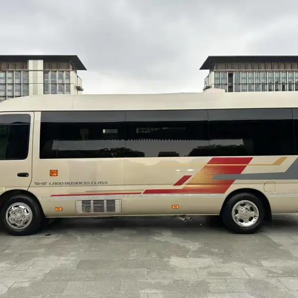 深圳宝安机场接送商务接待包车 新款正版丰田考斯特 适合会议旅游团建