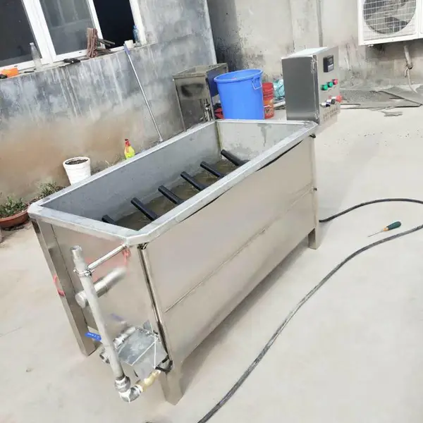 小型家禽脱羽烫毛池 电加热带胶辊搅拌的不锈钢材质浸烫池