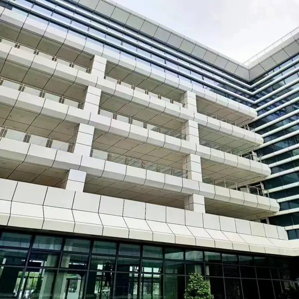 烤瓷铝单板地铁站高铁站用幕墙铝单板供应外墙装饰