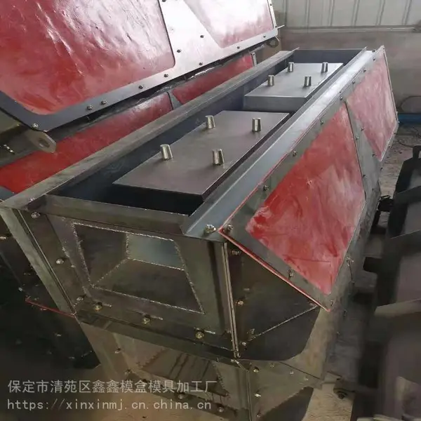 生态框格护坡模具 鑫鑫不断进步 鱼巢式挡土墙模板 连锁护坡模具