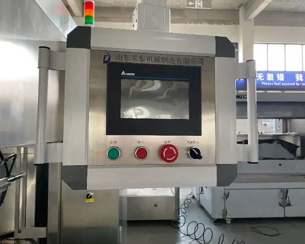 武汉双头/四头/多头花生油/大豆油/玉米油灌装机市场前景 武汉东泰博锐自动化设备供应