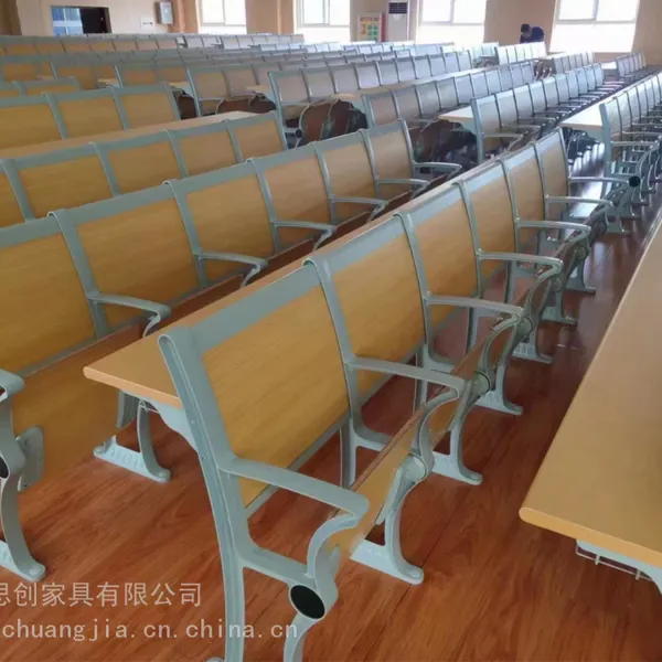 连云港连云新媒体教室铝合金活动脚可移动连排椅众思创家具