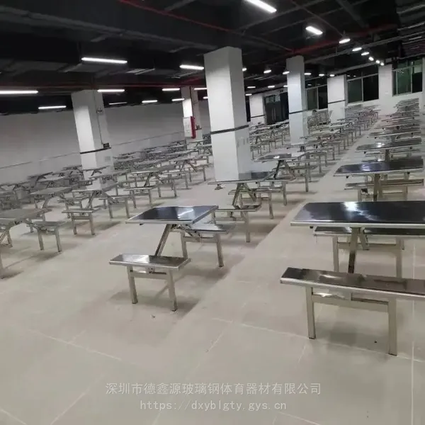龙岗不锈钢连体餐桌 学生食堂餐桌椅 玻璃钢 饭堂桌椅