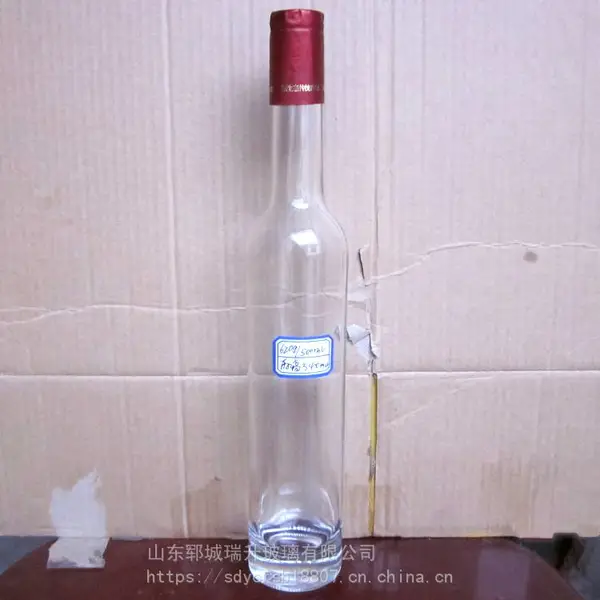 500ml圆柱形玻璃瓶晶白料木塞口洋酒冰酒瓶山东郓城瑞升玻璃厂家定做水晶料玻璃瓶子