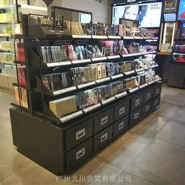 福建福州***百货店店货架货品摆放规划
