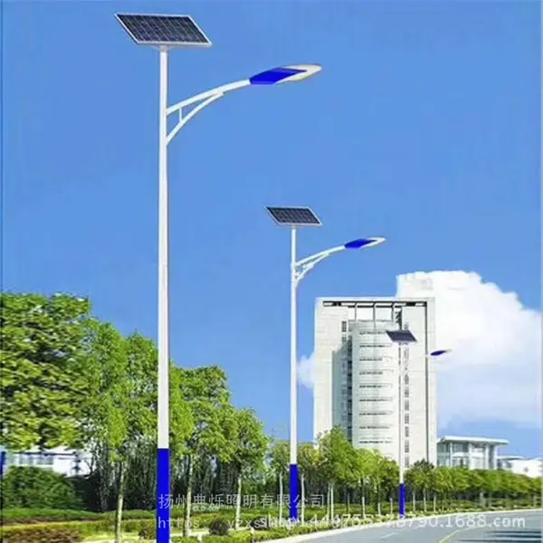【厂家直供】 新思路-5米太阳能锂电池组LED 路灯30W