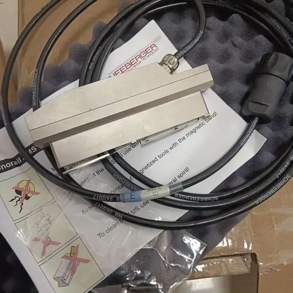 SCHNEEBERGER施耐博格 AMSA‑3L MONORAIL MR 集成磁栅滚柱导轨系统