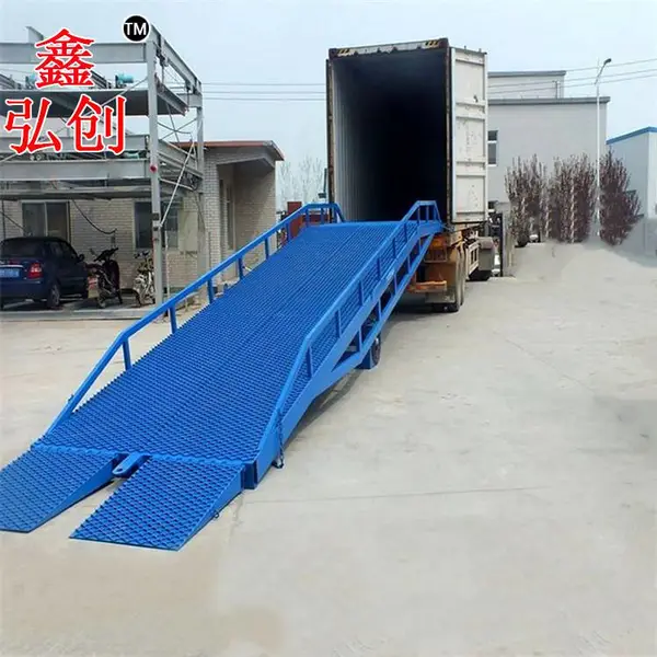 ���˶���10���ƶ��ǳ��� 8��ж��ƽ̨ 6�ֲ泵����