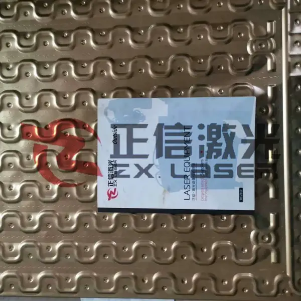 供应卫浴五金淋浴屏密封焊接1500W正信激光生产厂家