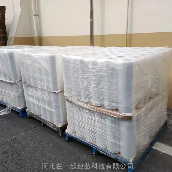 在一起包装供应PE拉伸缠绕膜500/250可定制