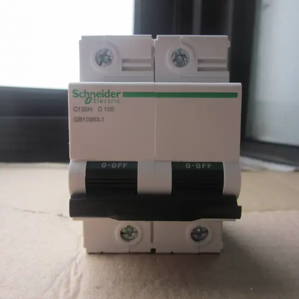 ʩ�͵�С�Ͷ�·��C120H 2P C63A/C��-C120ϵ��©�翪��