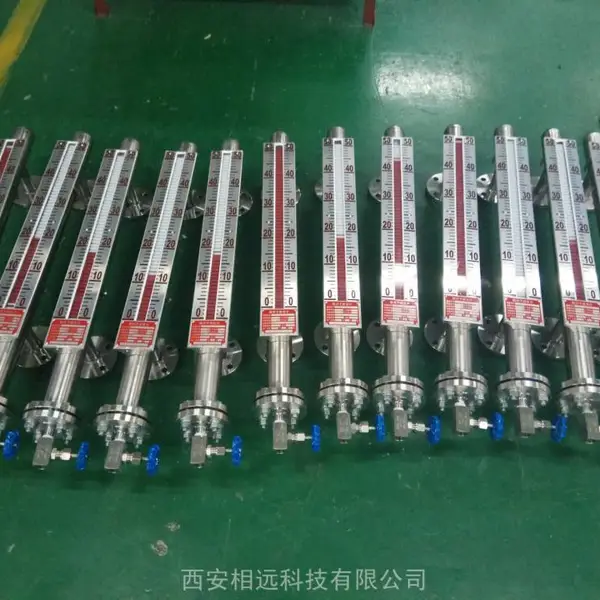 电加热导热油炉高温磁翻板液位计