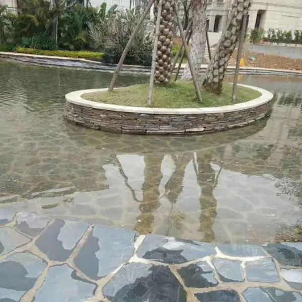 ��Ӧ���о����������ڰ���ʯ��ƴ 2-3���ֺ���ɫƬʯ