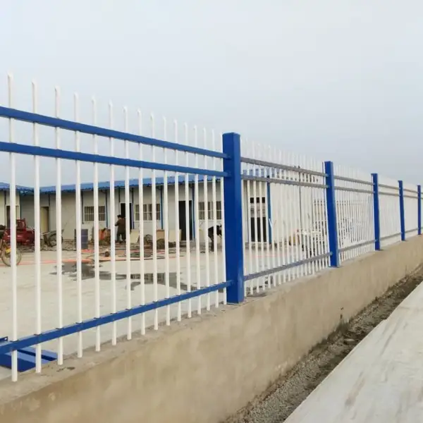 锌钢围墙护栏铁艺围墙护栏厂区护栏铁栅栏锌钢隔离栏绿化栏杆亚宏