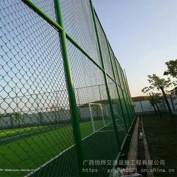 广西球场护栏网厂南宁勾花护栏网 露天球场围网 恒烨筛网定制