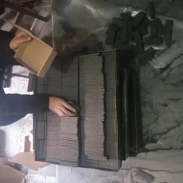 供应Fe-06耐磨合金粉块Fe-06耐磨合金粉块FeNi-8合金耐磨粉块