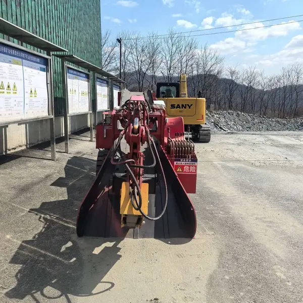 矿用扒渣机履带挖掘式装载机巷道出渣装车矿用挖掘式装载机扒渣机