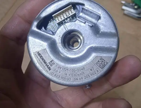 B+R 8BVI0028HCSS.000-1 ���� B+R 8BVI0660HWS0.008-1 ���� b+r X20AI2632 ģ��