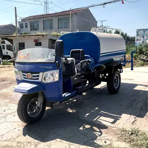 海南三轮车小型厂区洒水车清洗车养殖场雾炮消毒喷洒车物业环卫三轮洒水车