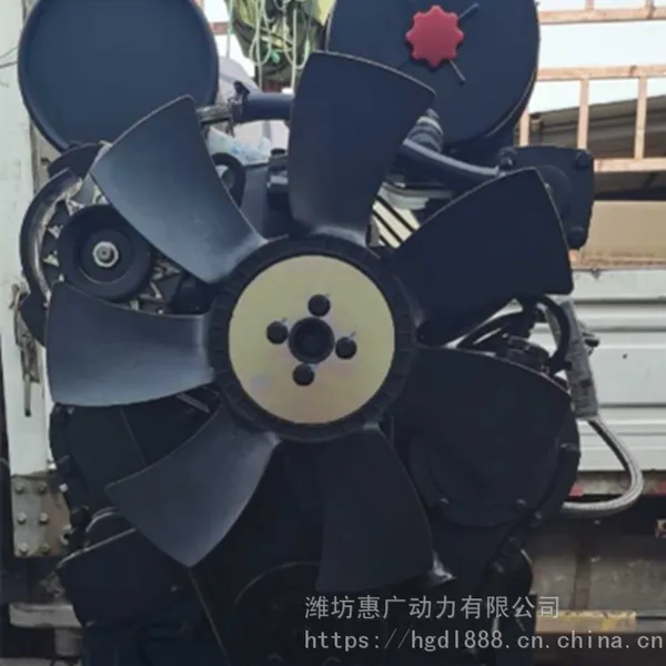 东方红LR4M5LU24/0920E柴油机 花生捡拾收获机用92KW发动机