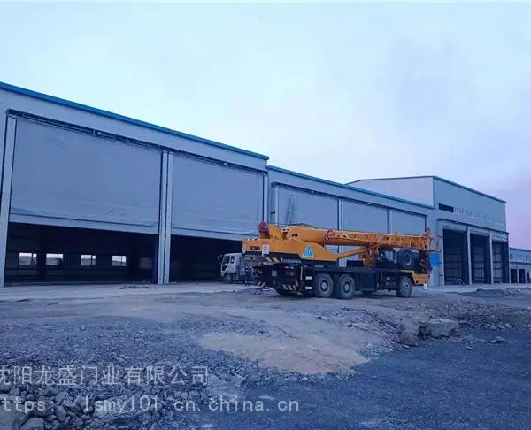 吉林快速门厂房防寒快速门感应堆积门车间感应快速门PVC快速门安装升降门换电机