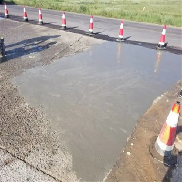 混凝土道路薄层修补料厂 车间地面翻新修补加固砂浆 自流平