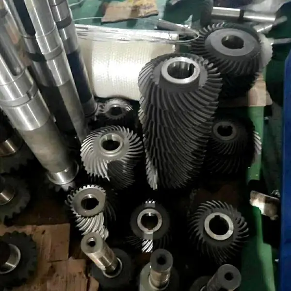 手机玻璃打磨机专用汇鑫电机减速机2.2千瓦减速机齿轮配件