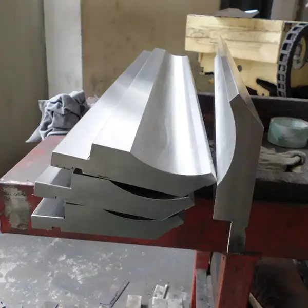 ����ģ�߳��ҹ�ӦҺѹ�۱߻���ģ�� ����ְ�ķ��ߵ��߼۸��Ż�