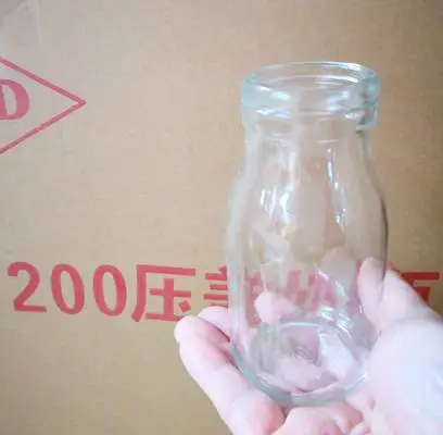 徐州玻璃瓶厂家直销200ml压口玻璃豆奶瓶配套塑料瓶盖