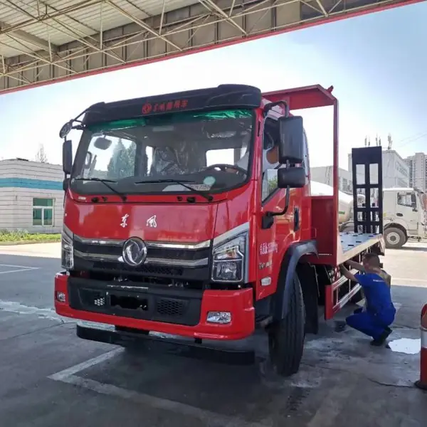 东风单桥玉柴165马力平板运输车 120挖掘机拖板车 板长5米2挖机拖车