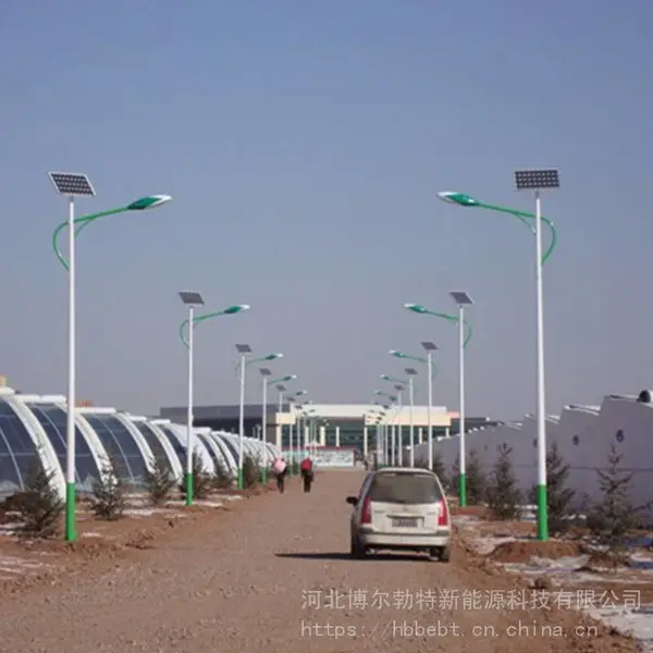 昆明新农村建设专用路灯图片 工程光伏路灯图片