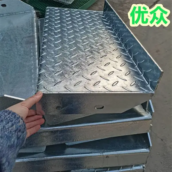 优众原装304不锈钢防滑板 比利时花纹 日本细花铸造楼梯踏步源头