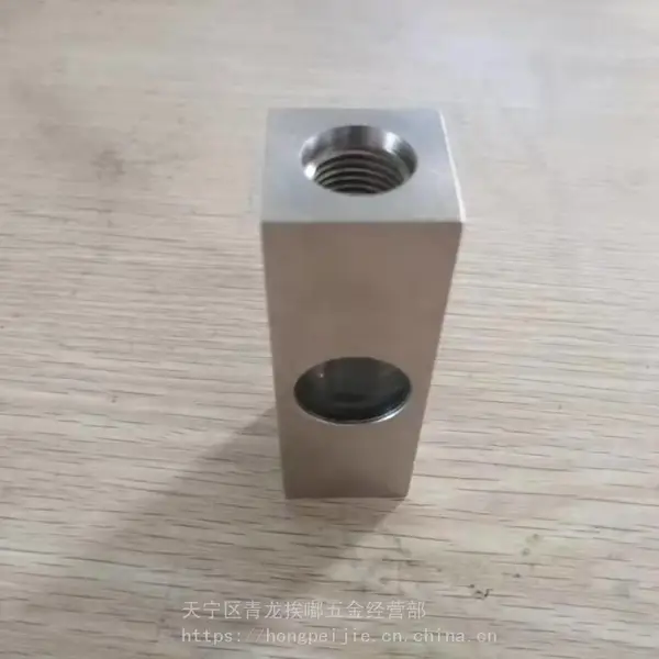 ����02250126-129