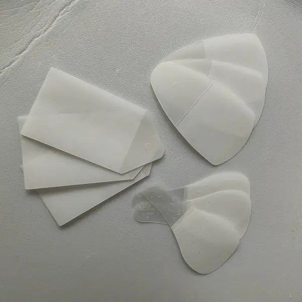 ͨ��������PE��Ĥ�����沿�������������������������ν�����ֽ