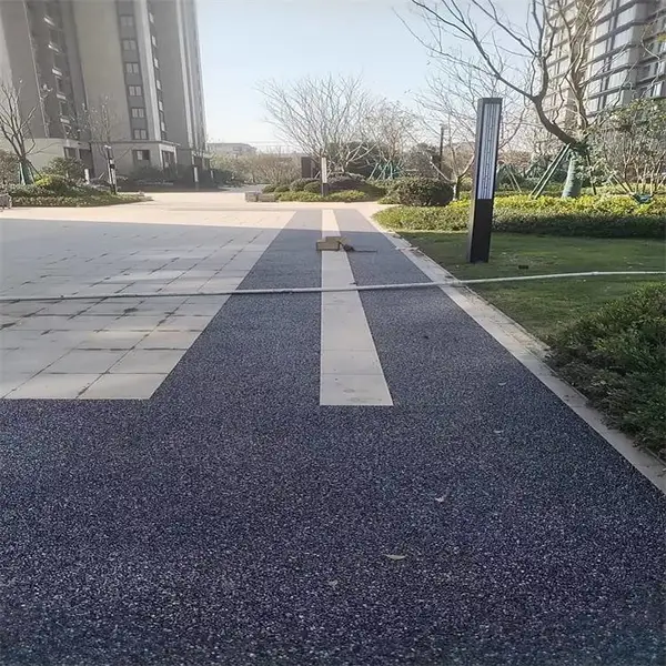 真石丽透水混凝土路面人行道步道 彩色透水地坪增强剂罩面漆批发